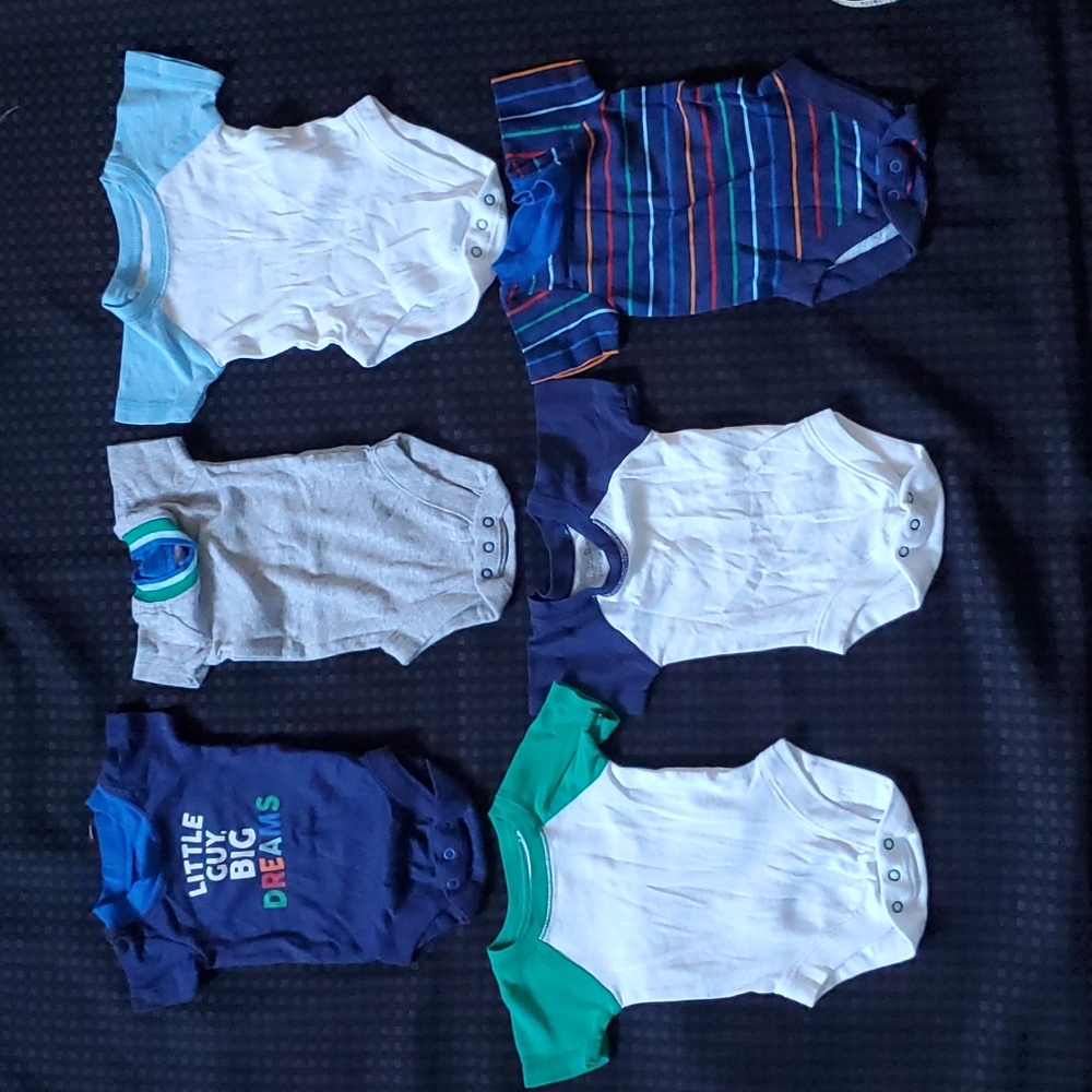 Lot of 6 ,Bundles , baby place, size up to 7lbs,  short sleeve, cotton
